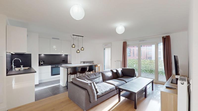 Appartement - 99 m² - 4 pièces