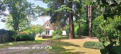 Maison - 282 m² - 11 pièces