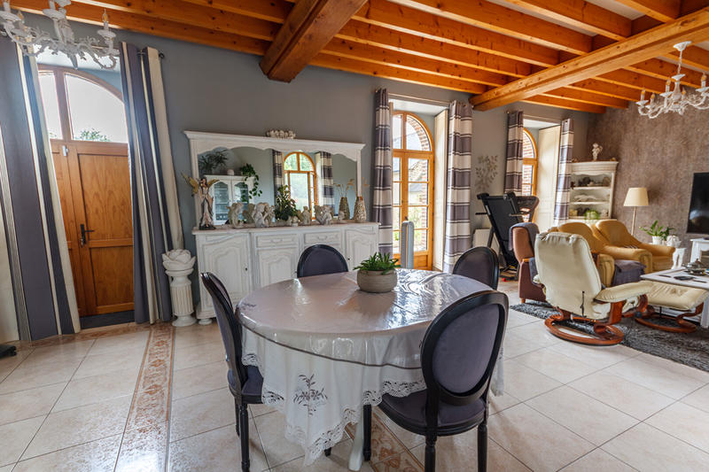 Moulin - 297 m² - 13 pièces