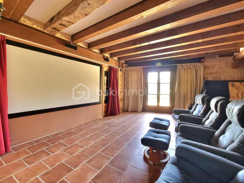 Propriété - 510 m² - 14 pièces