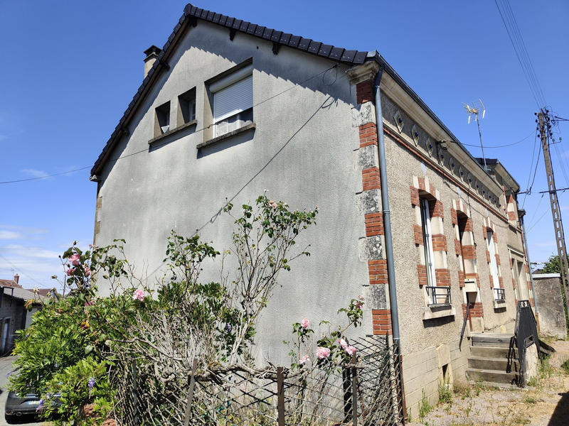 Maison - 178 m² - 8 pièces