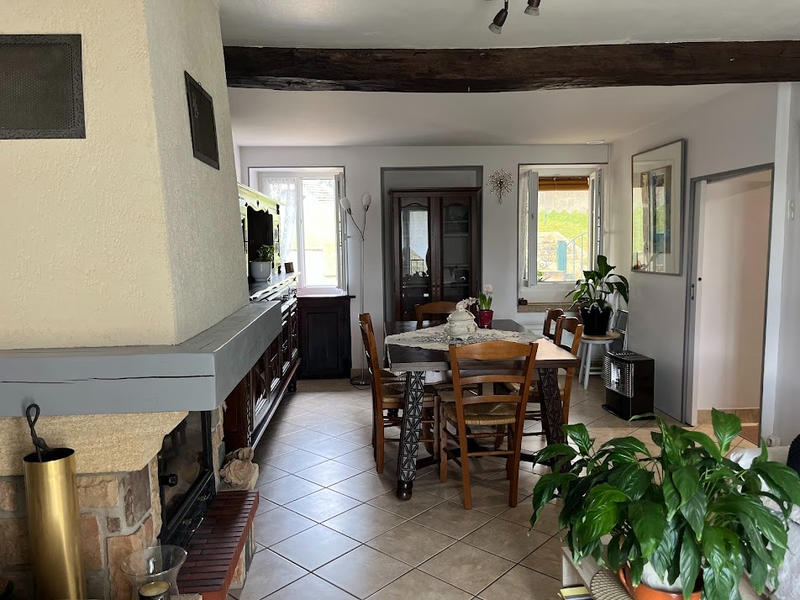 Maison - 85 m² - 4 pièces