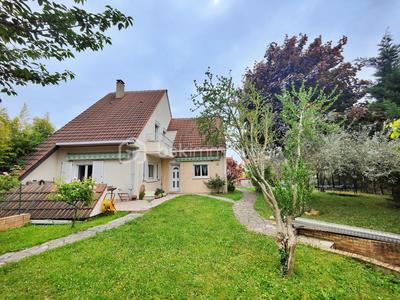 Maison traditionnelle - 120 m² - 5 pièces