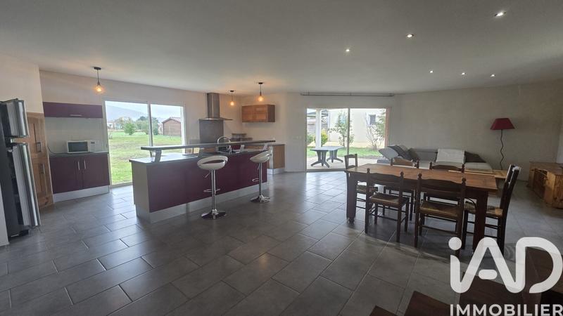 Maison - 144 m² - 5 pièces