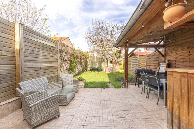 Maison - 170 m² - 5 pièces