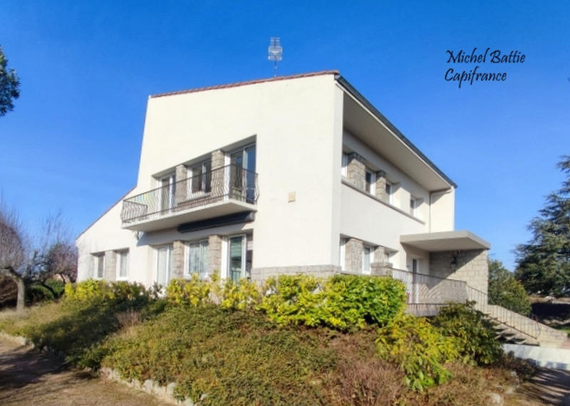 Maison - 192 m² - 8 pièces