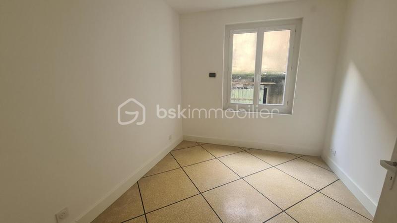 Appartement - 67 m² - 4 pièces