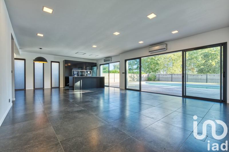 Maison - 171 m² - 7 pièces