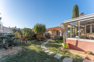 Maison - 180 m² - 6 pièces