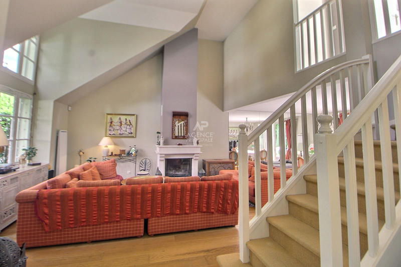 Villa - 180 m² - 7 pièces