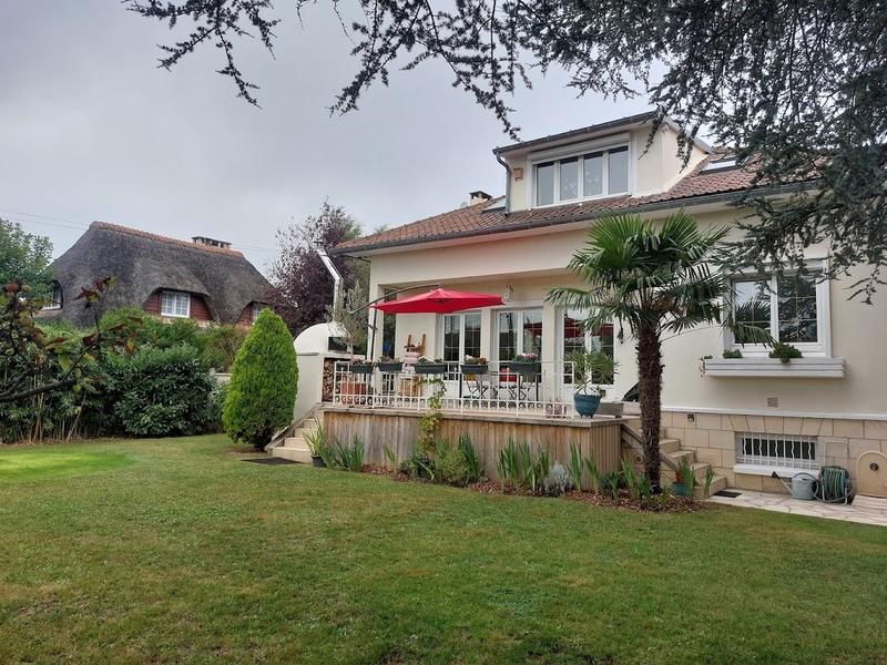 Maison - 143 m² - 6 pièces