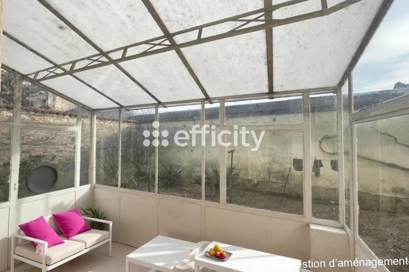 Maison - 265 m² - 8 pièces