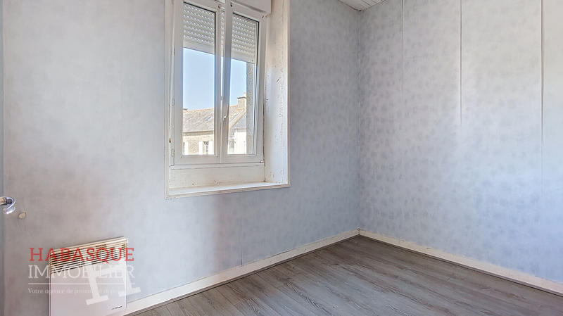 Maison - 150 m² - 9 pièces