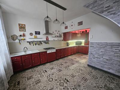 Maison - 121 m² - 6 pièces