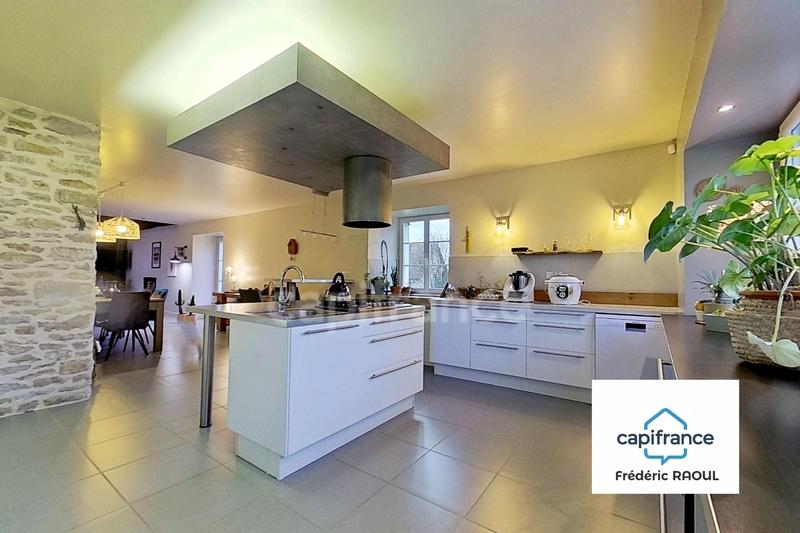 Maison - 227 m² - 6 pièces