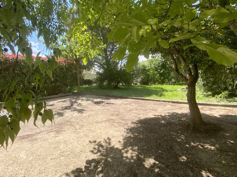 Maison - 210 m² - 6 pièces