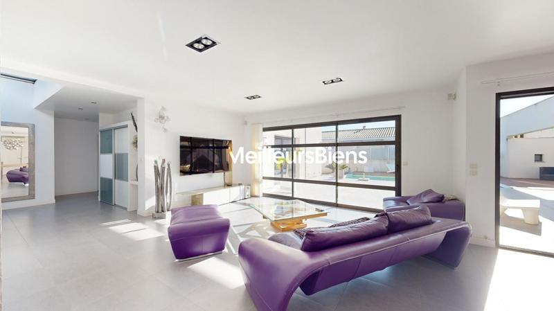 Villa - 200 m² - 5 pièces