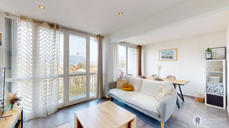 Appartement - 67 m² - 3 pièces