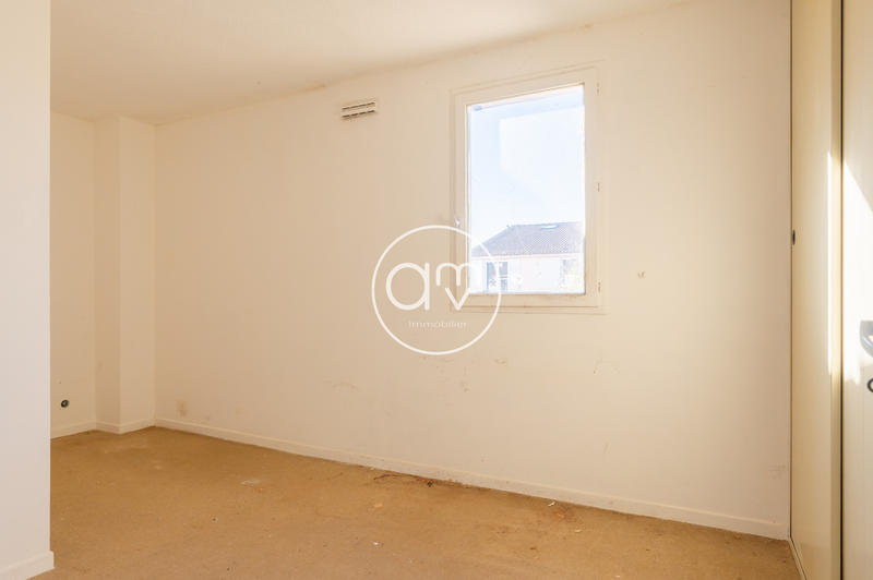 Villa - 80 m² - 4 pièces