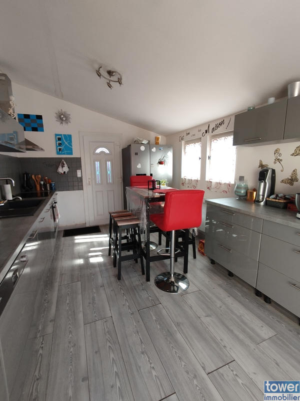 Maison - 110 m² - 6 pièces