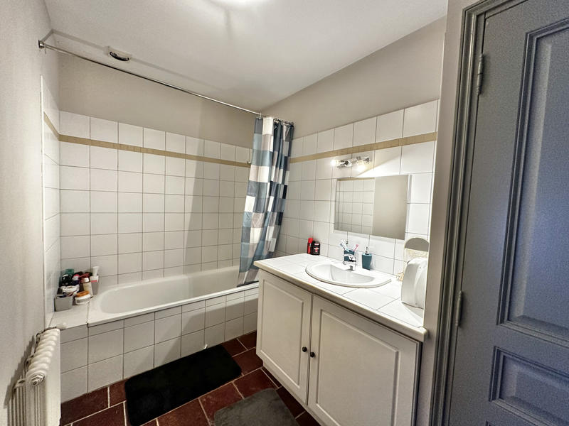 Appartement - 82 m² - 3 pièces