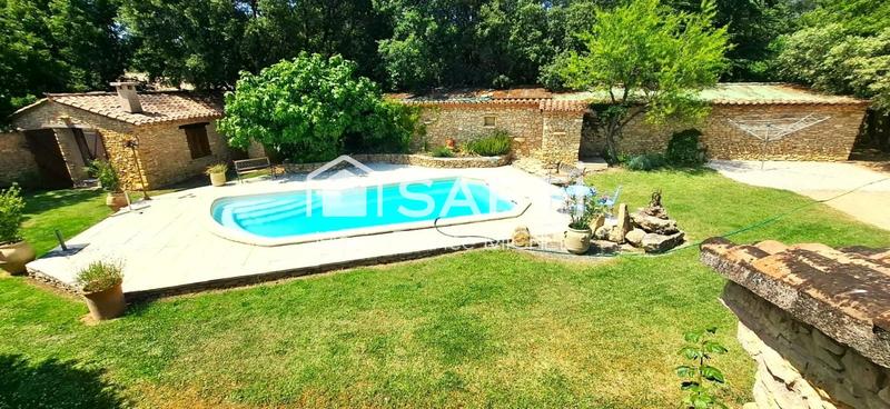 Maison - 328 m² - 15 pièces