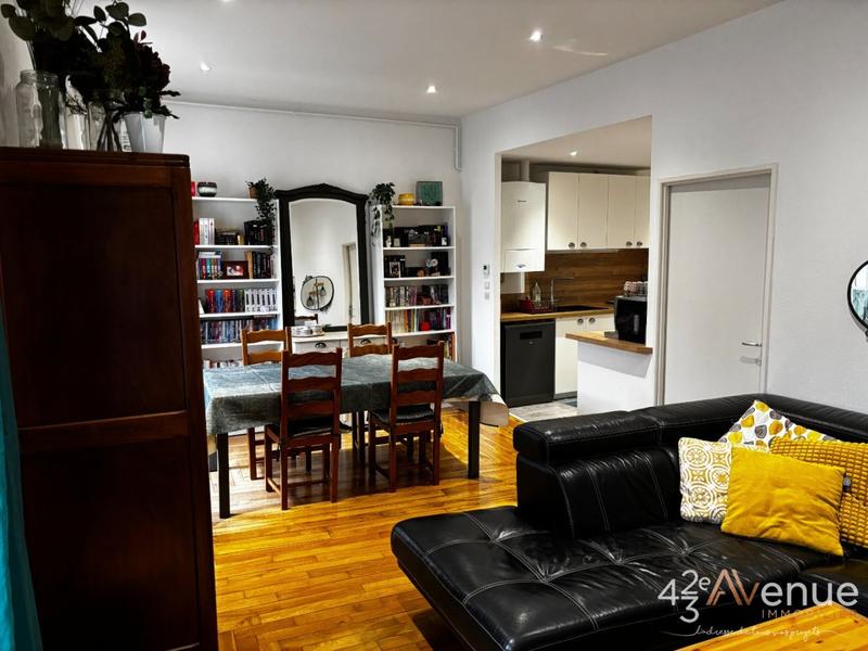 Appartement - 81 m² - 5 pièces