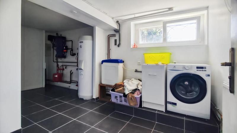 Maison - 195 m² - 7 pièces