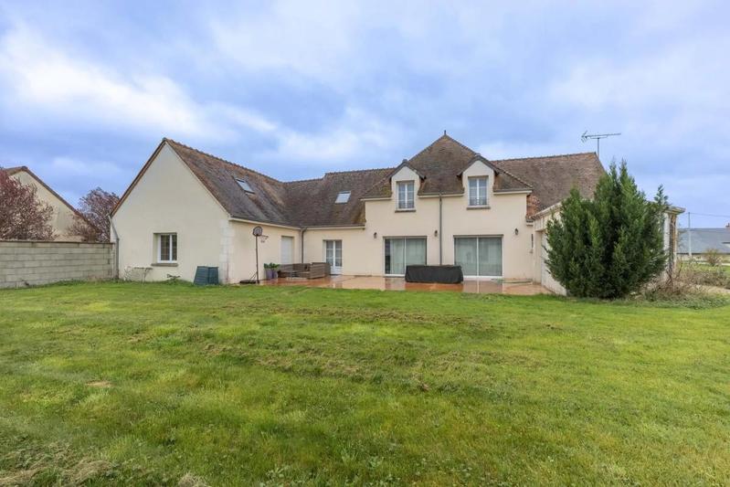 Maison - 174 m² - 8 pièces