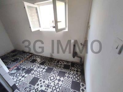 Immeuble - 121 m² - 8 pièces