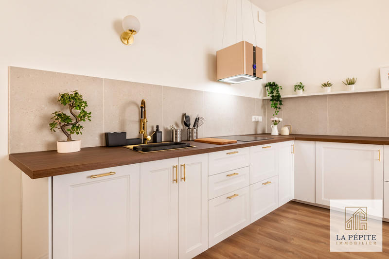 Appartement - 75 m² - 3 pièces