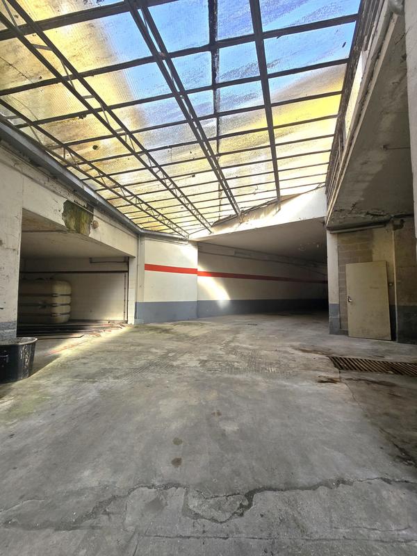 Immeuble - 1 000 m²