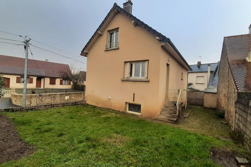 Maison - 94 m² - 5 pièces