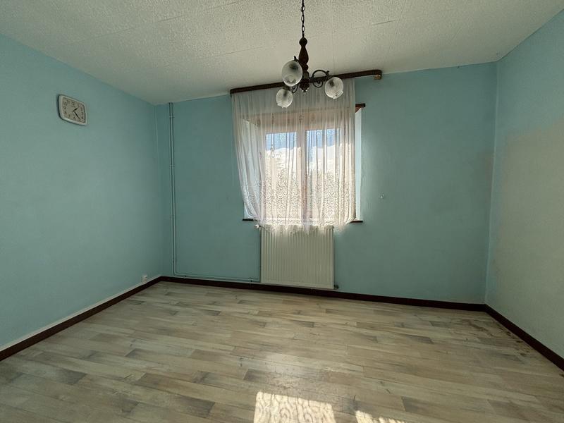 Maison traditionnelle - 142 m² - 7 pièces