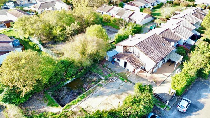 Maison - 180 m² - 7 pièces