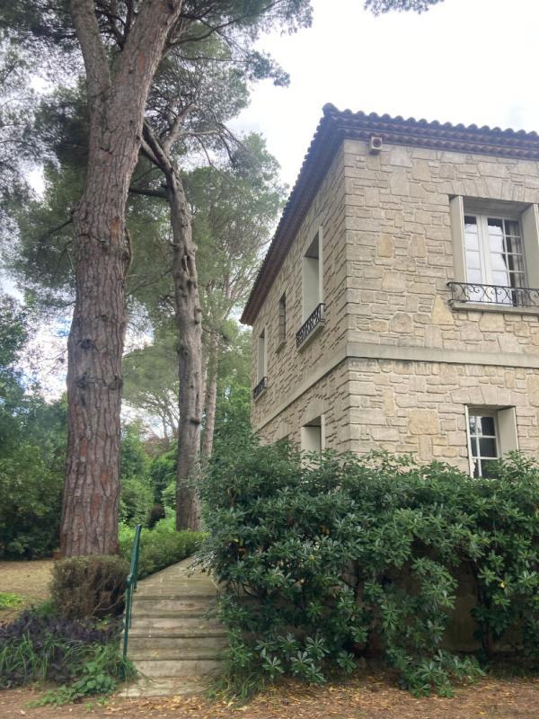 Propriété - 260 m² - 9 pièces