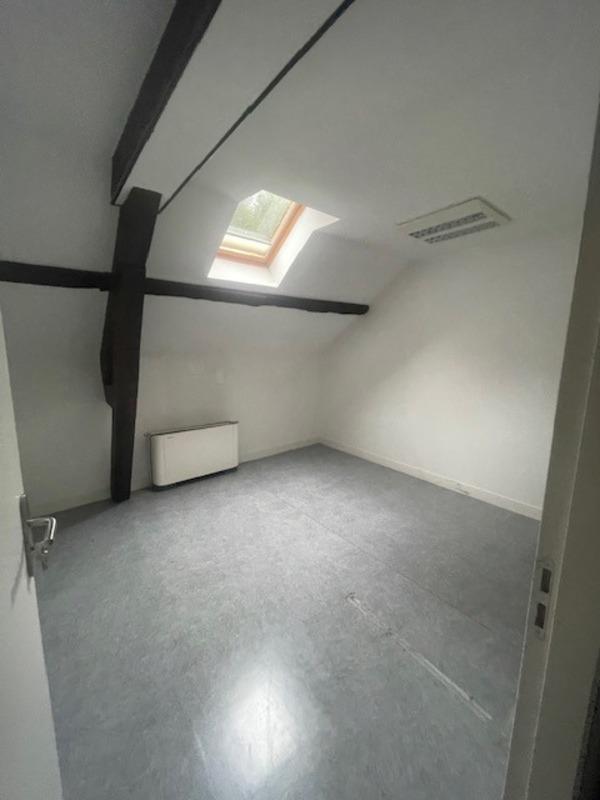 Local commercial - 400 m² - 14 pièces