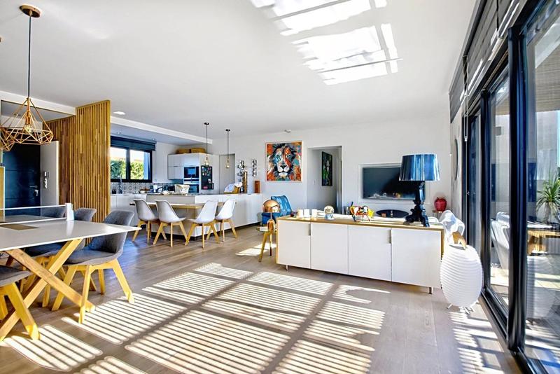 Maison - 145 m² - 5 pièces