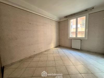 Appartement - 110 m² - 4 pièces