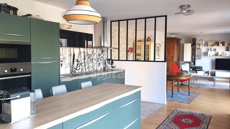 Appartement - 96 m² - 4 pièces