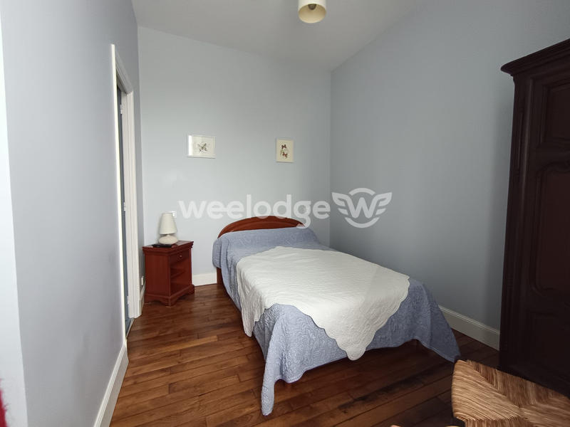 Maison - 392 m² - 15 pièces