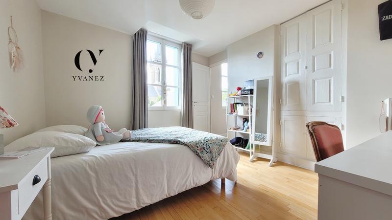 Maison - 180 m² - 7 pièces