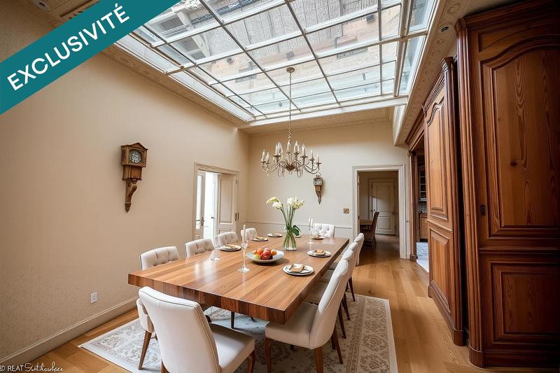 Maison - 161 m² - 9 pièces