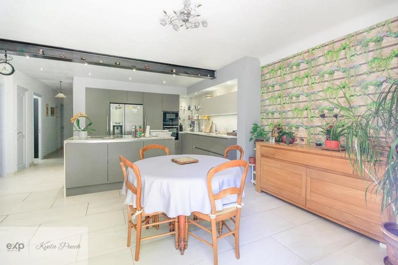 Maison - 160 m² - 6 pièces