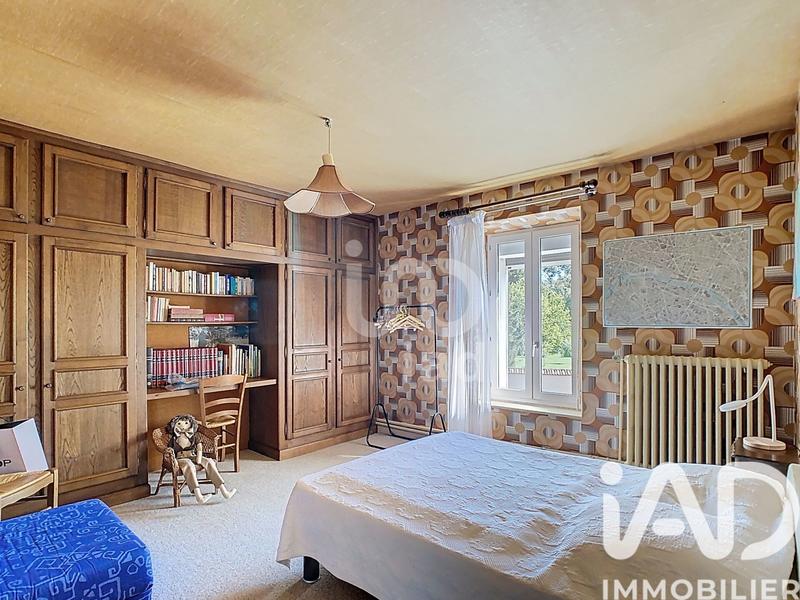 Maison - 210 m² - 7 pièces