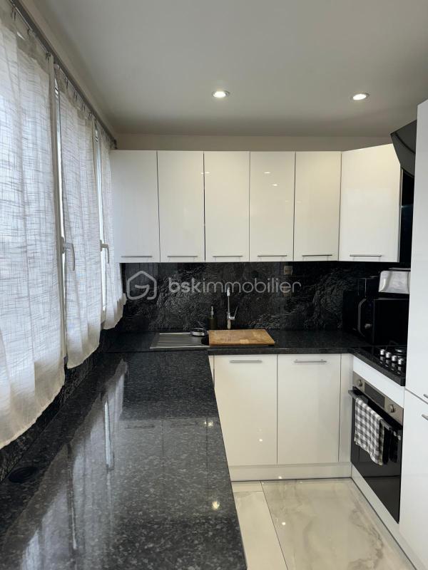 Appartement - 57 m² - 3 pièces