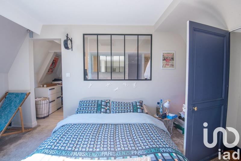 Maison - 225 m² - 10 pièces