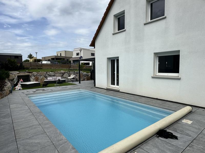 Maison - 102 m² - 5 pièces