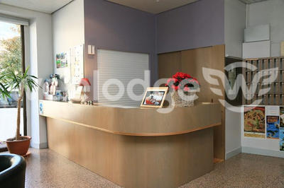 Local commercial - 906 m²