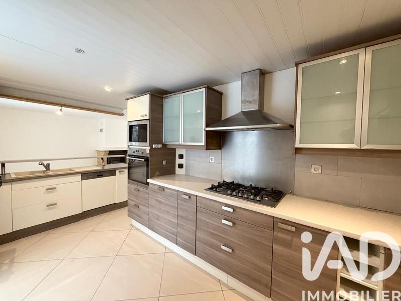 Maison - 148 m² - 7 pièces